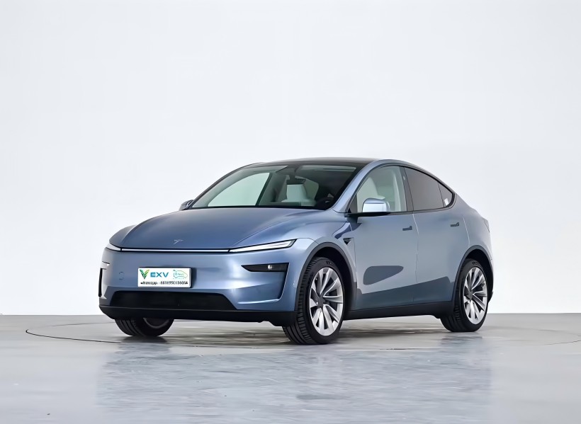 Az év második felében várhatóan elindul: A Tesla egy olcsóbb Y modell bevezetését tervezi a kínai piacon.
