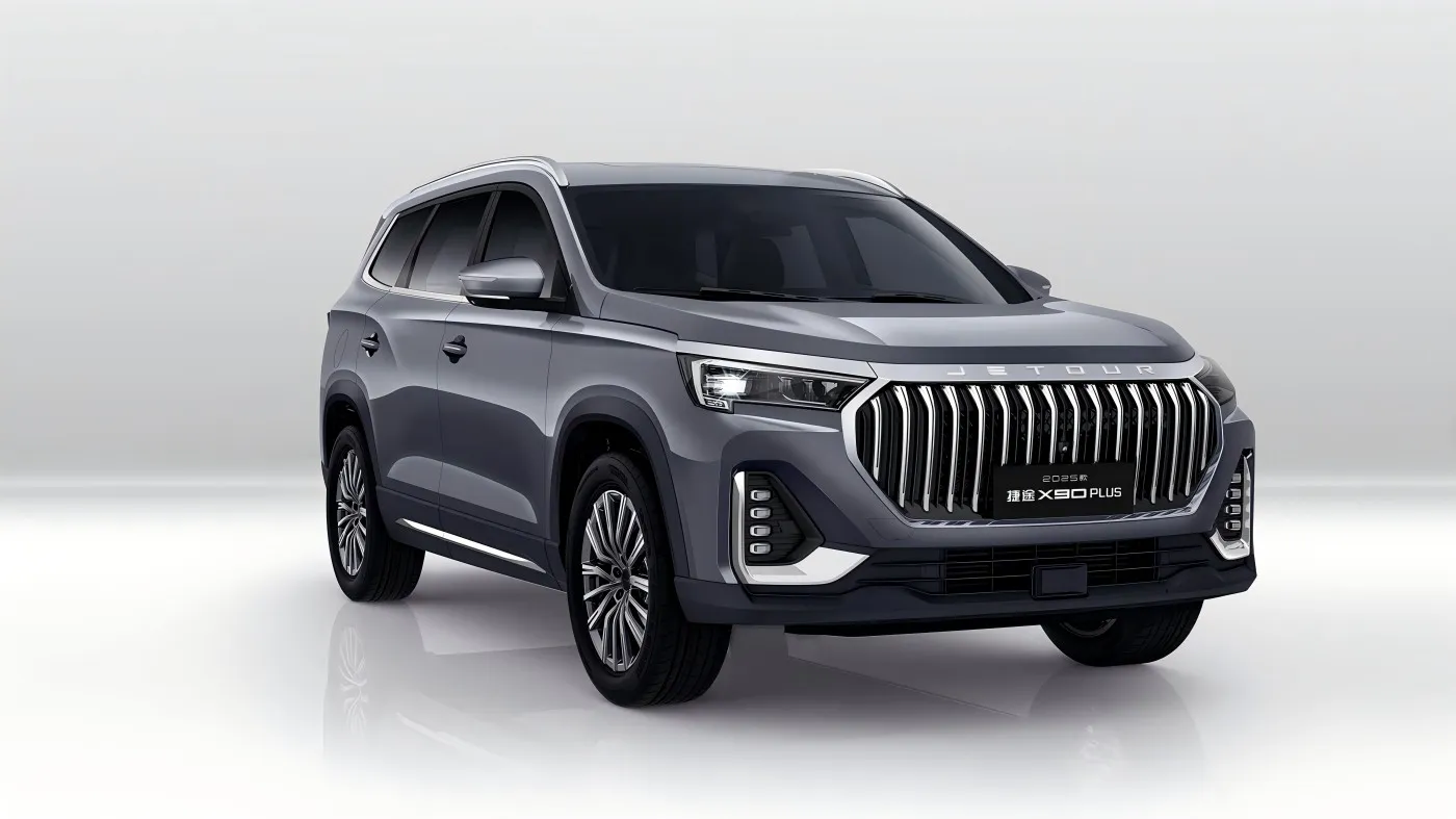 A 2025 Jetour X90 Plus 116 900 jüan kiindulási áron indul, amely több mint 20 minőségi frissítést mutat.